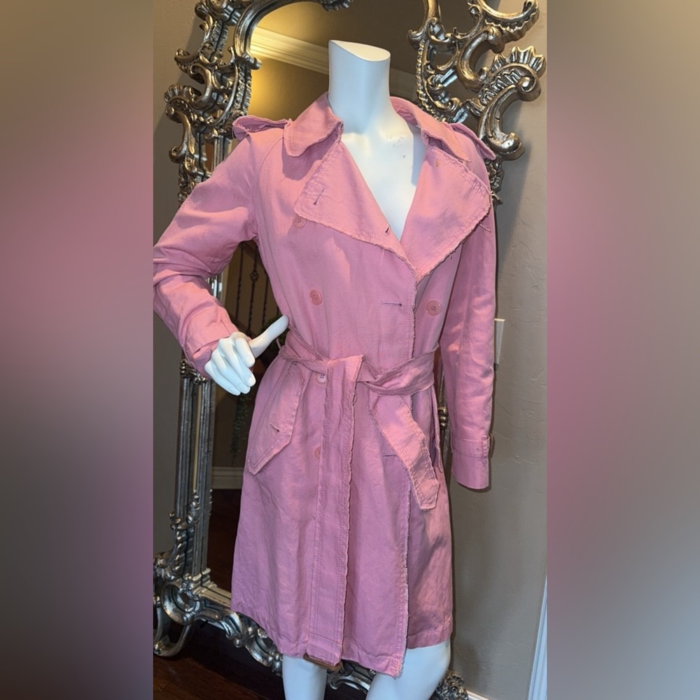 Burberry Pink Linen Trench Like New!